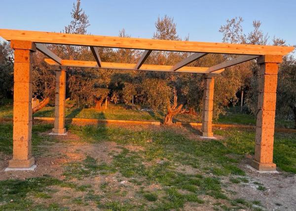 Gazebo in tufo - Viterbo