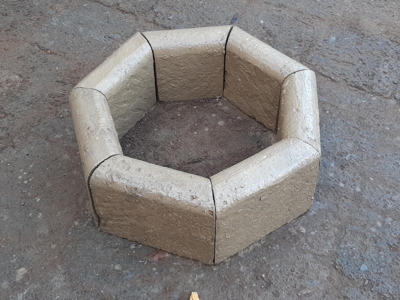 Vedi le altre foto - Aiuola Tufo Circolare Piccola Little Circular Flowerbed