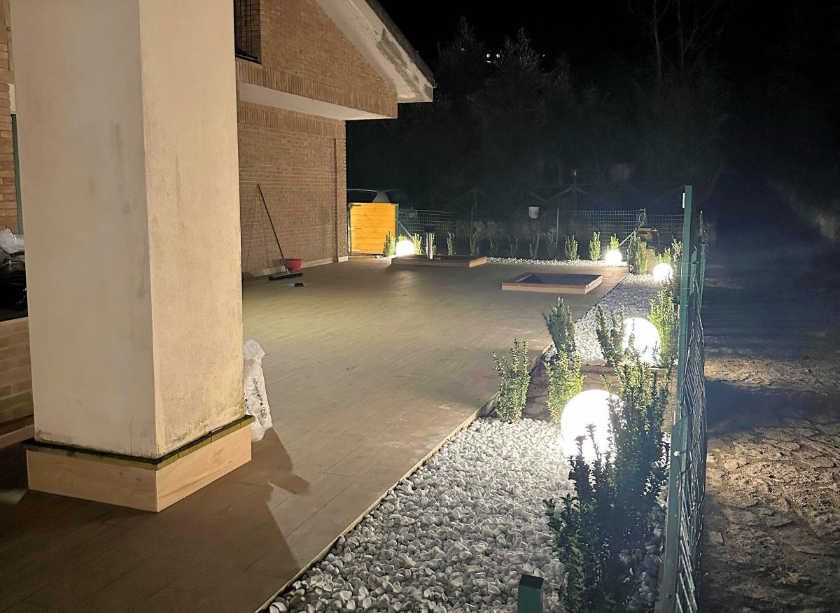 Vedi le altre foto - Ciottolo Bianco Carrara 25-40 Mm Cobble White Carrara 25 - 40 Mm