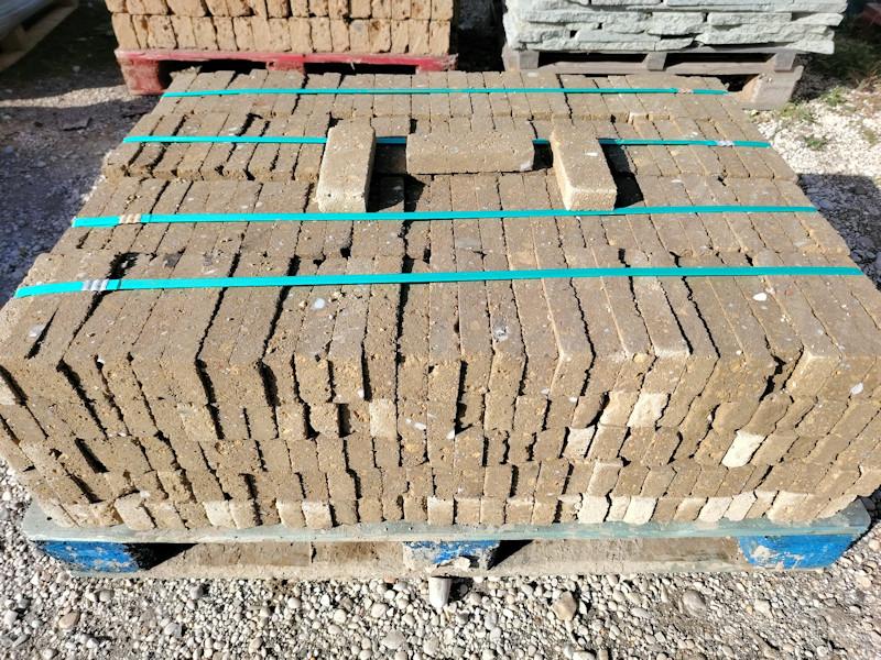 Mattoncino 18x7x3-3,5 Giallo