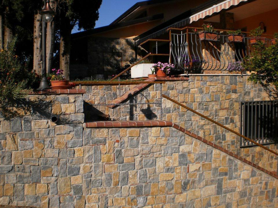 Vedi le altre foto - PIETRA CALCAREA Semi-Squadrata PIETRA CALCAREA Semi-Squadrata