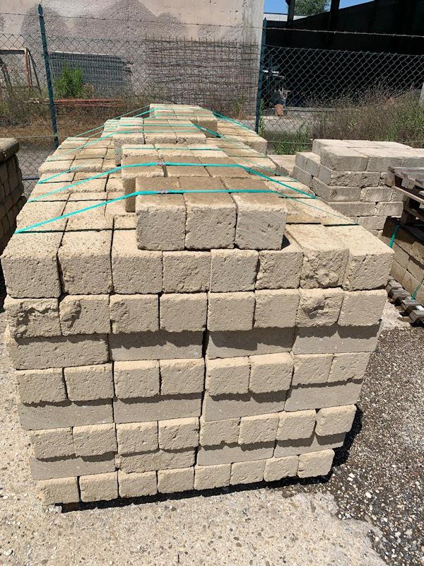 Tufo Jolly 25x11x11 Giallo